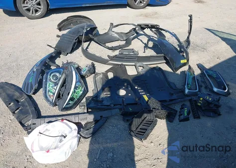 2018 Hyundai Santa Fe Sport 2.0T Ultimate from USA, damaged, VIN 5XYZWDLAXJG518601